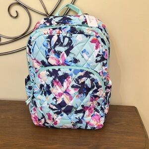 NEW Vera Bradley Essential Large Ultralight Backpack Pattern Floating Blossoms